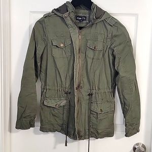 Women's army green utility style jacket. Size small. Cinch waist. Pockets, hood